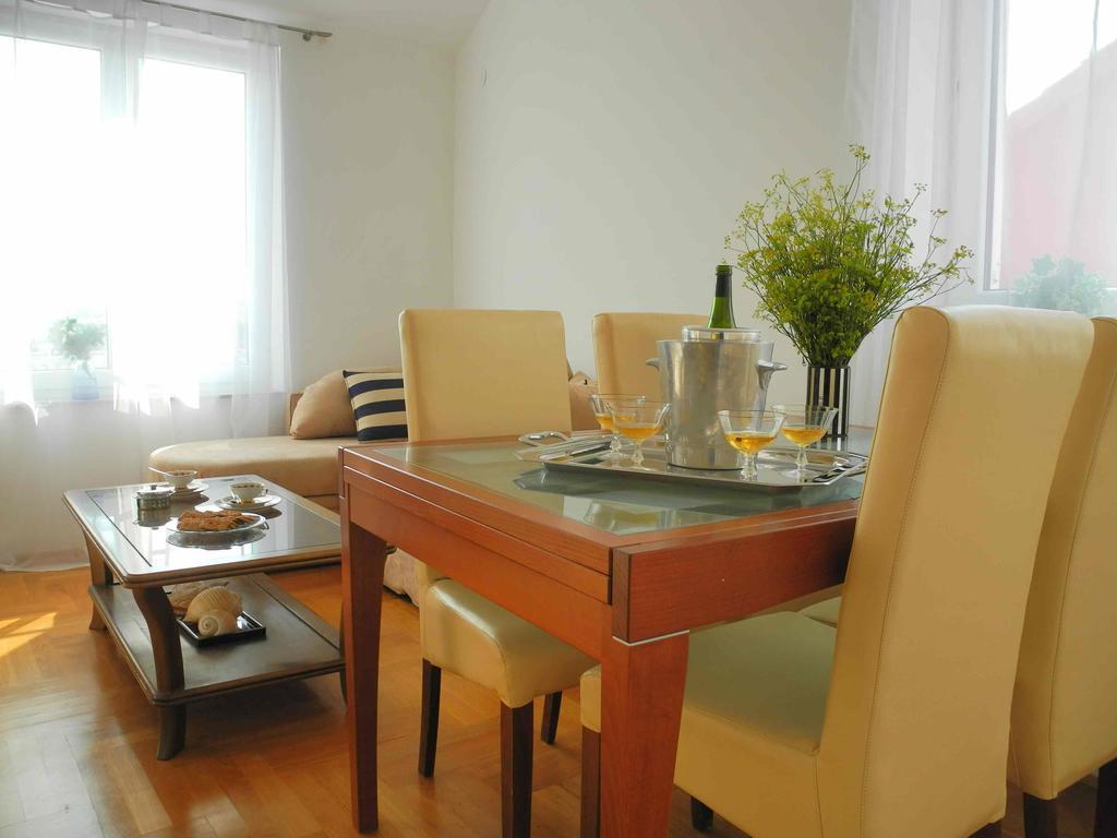Apartments Antonela Jezera Exterior photo